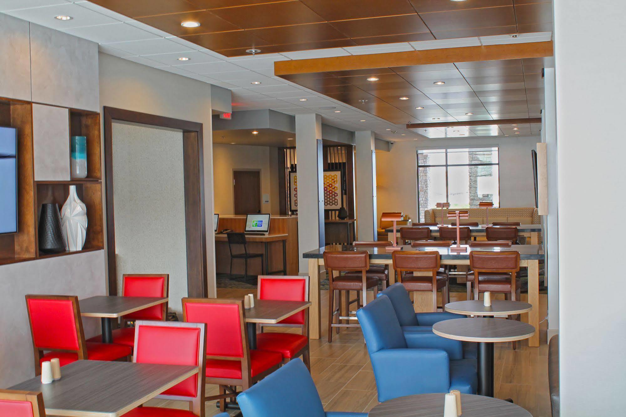 Holiday Inn Express & Suites - St. Louis South - I-55 By Ihg Mehlville Zewnętrze zdjęcie